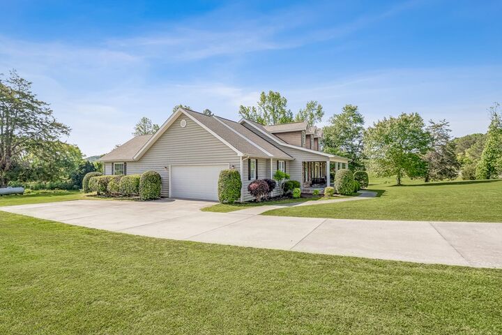 Property Photo:  1406 Hickory Grove Road  GA 30736 