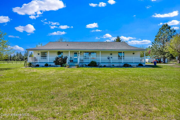 Property Photo:  26731 N Bitterroot Ct  ID 83801 