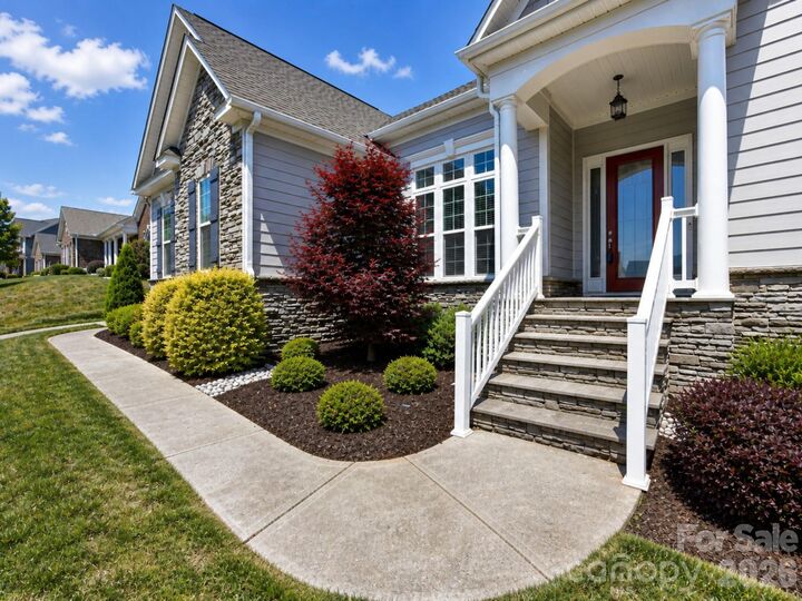 Property Photo: 4198 Abernathy Place NC 28075