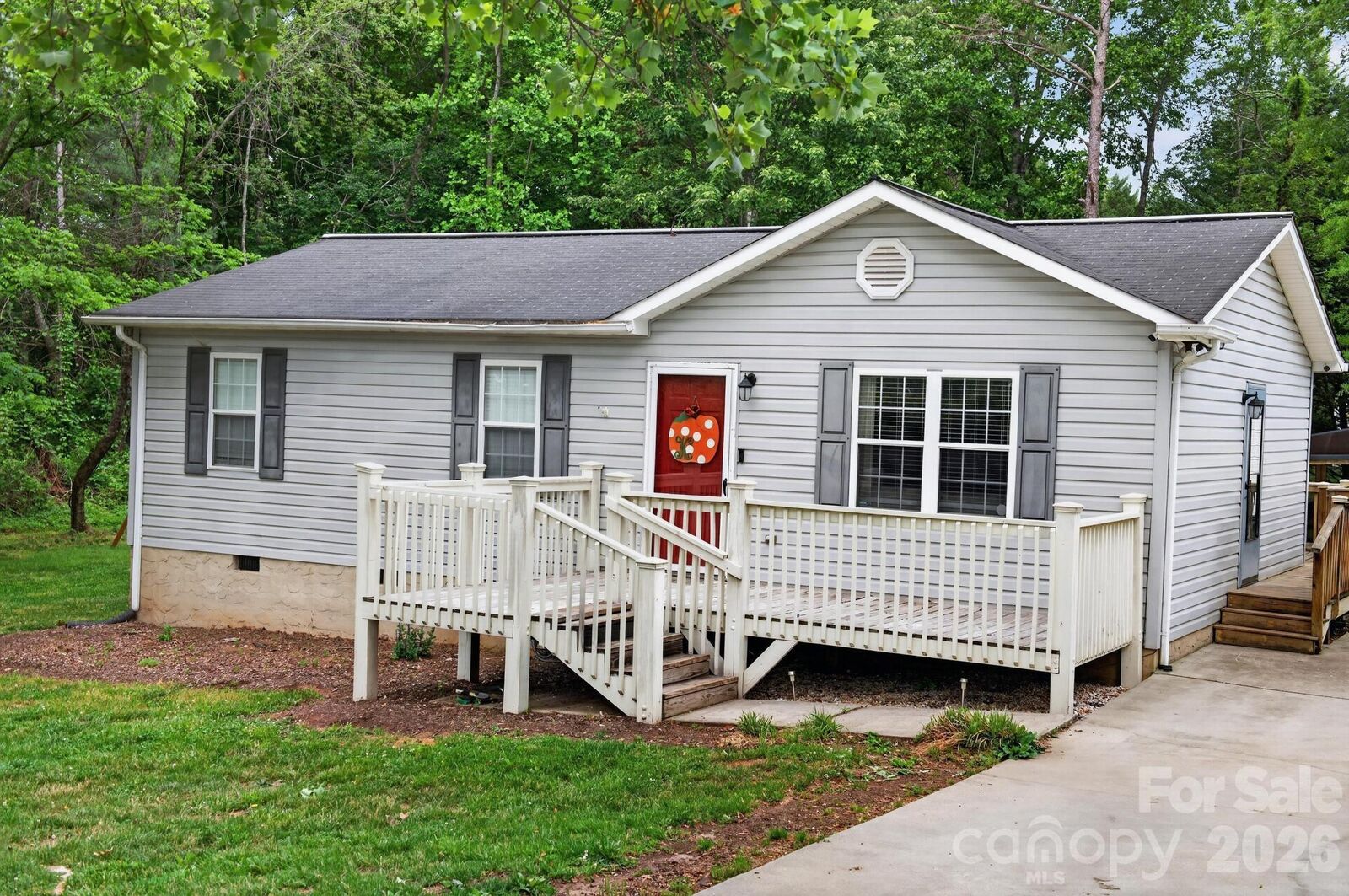 Property Photo:  2308 Walt Arney Road  NC 28645 