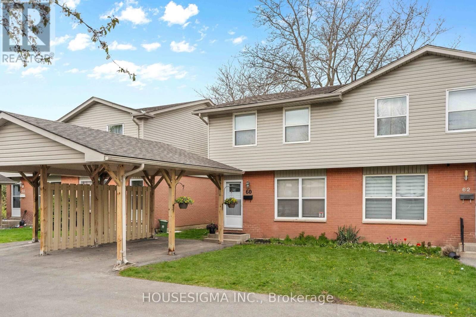 Property Photo:  1250 Jalna Boulevard 60  ON N6E 2W4 