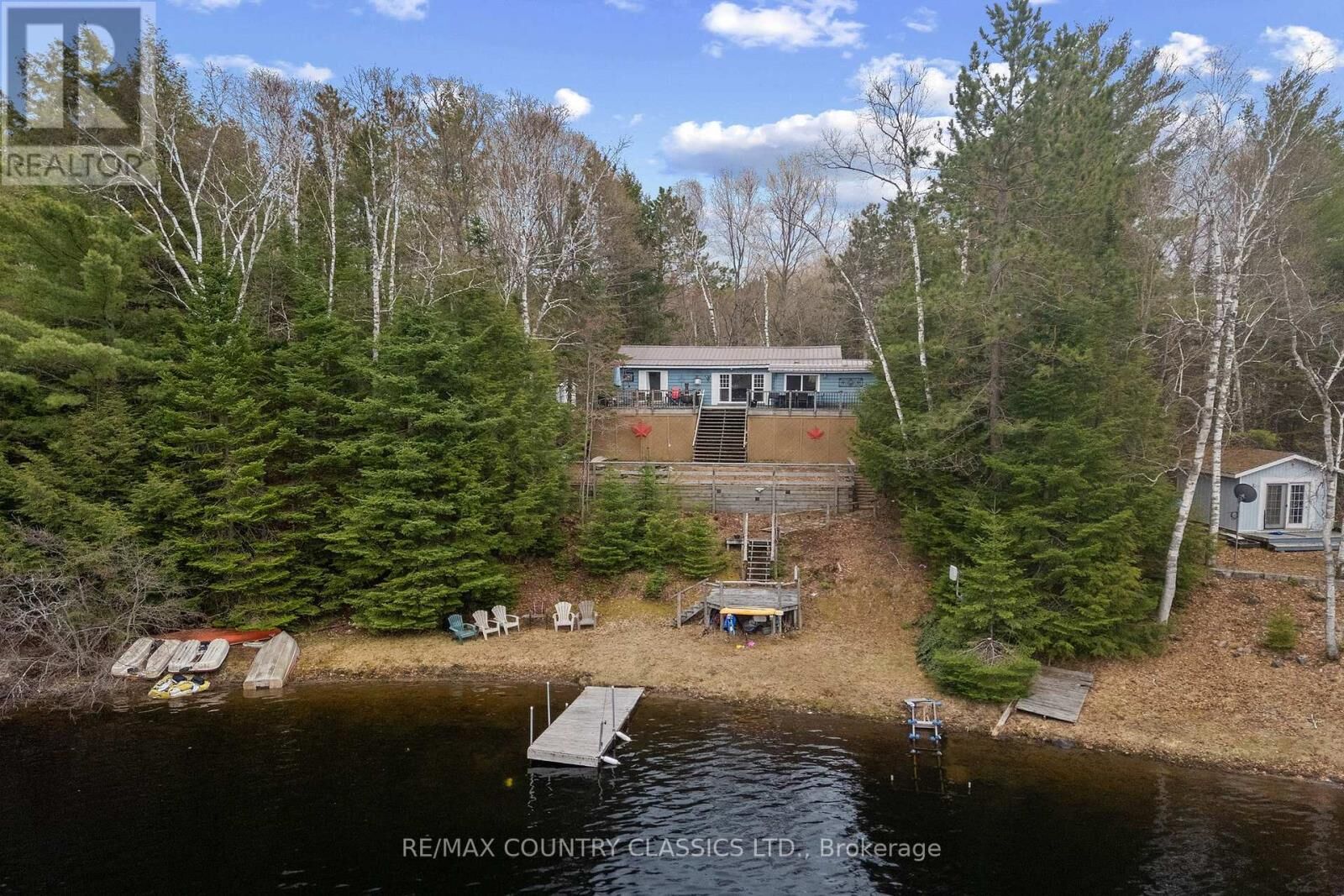 Property Photo:  40 Bentley Place  ON K0L 1C0 