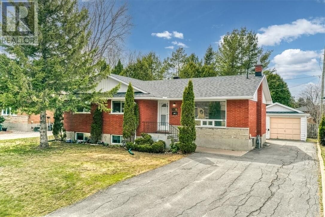 Property Photo:  208 Claudia Court  ON P3A 4C2 