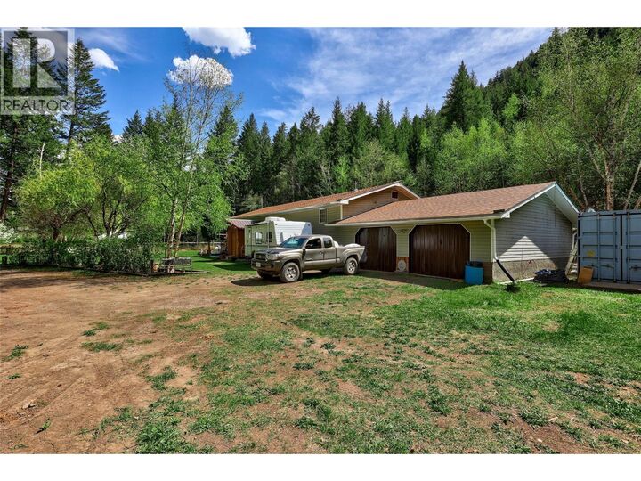 Property Photo: 9792 Meadow Road BC V0K 2J0