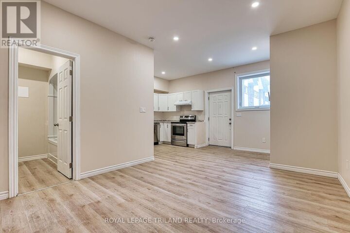 Property Photo:  80 Albert Street 103  ON N0M 1L0 