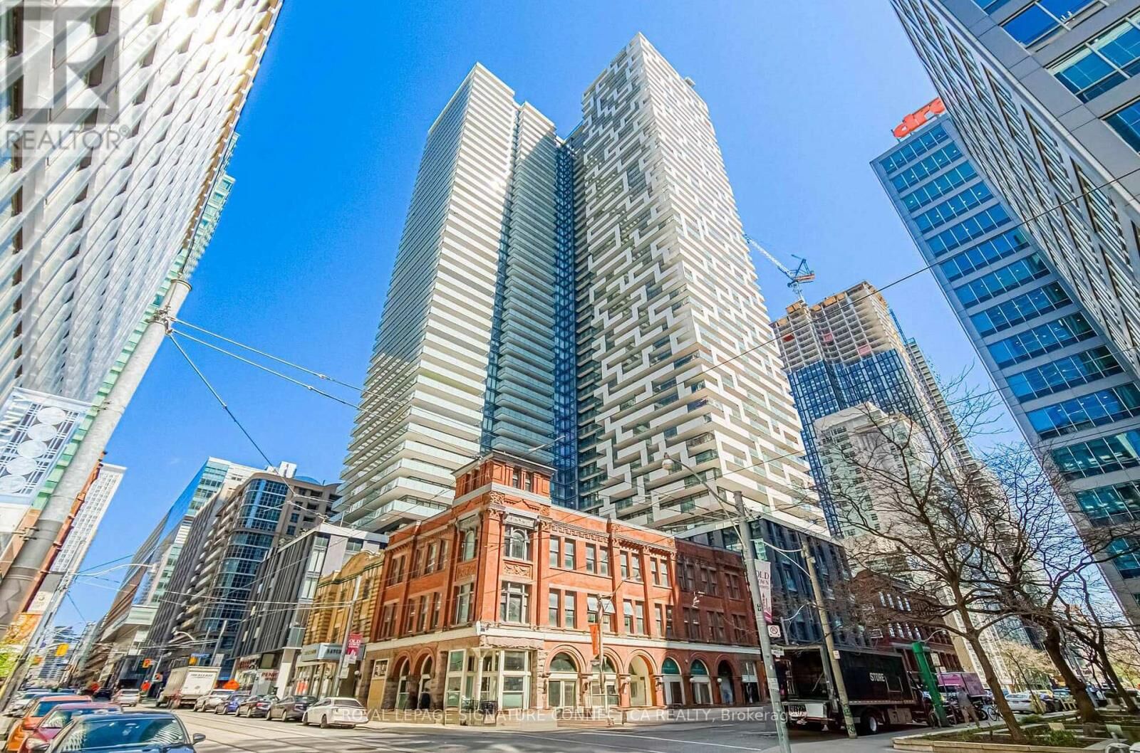 Property Photo:  25 Richmond Street East 2413  ON M5C 0A6 