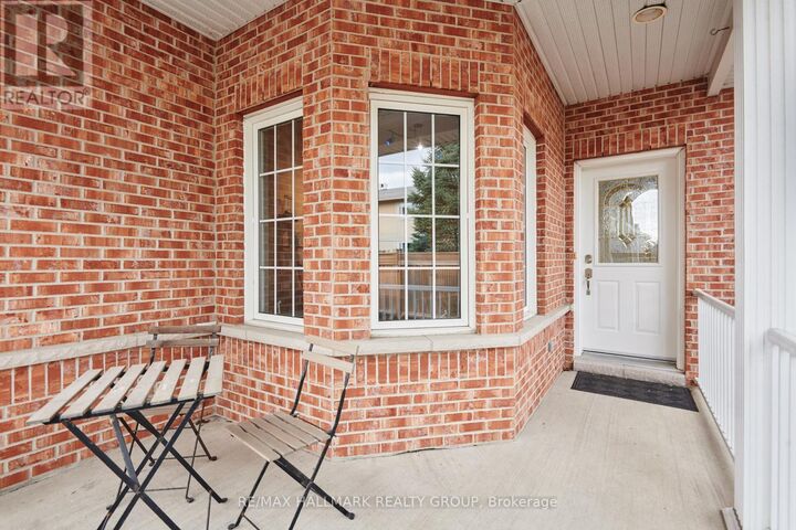 Property Photo:  214 Laura Private  ON K1B 1C8 