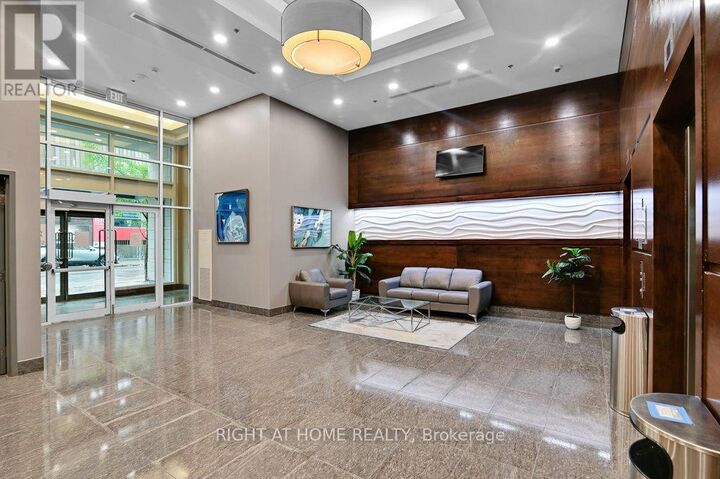 Property Photo:  238 Besserer Street 1406  ON K1N 6B1 