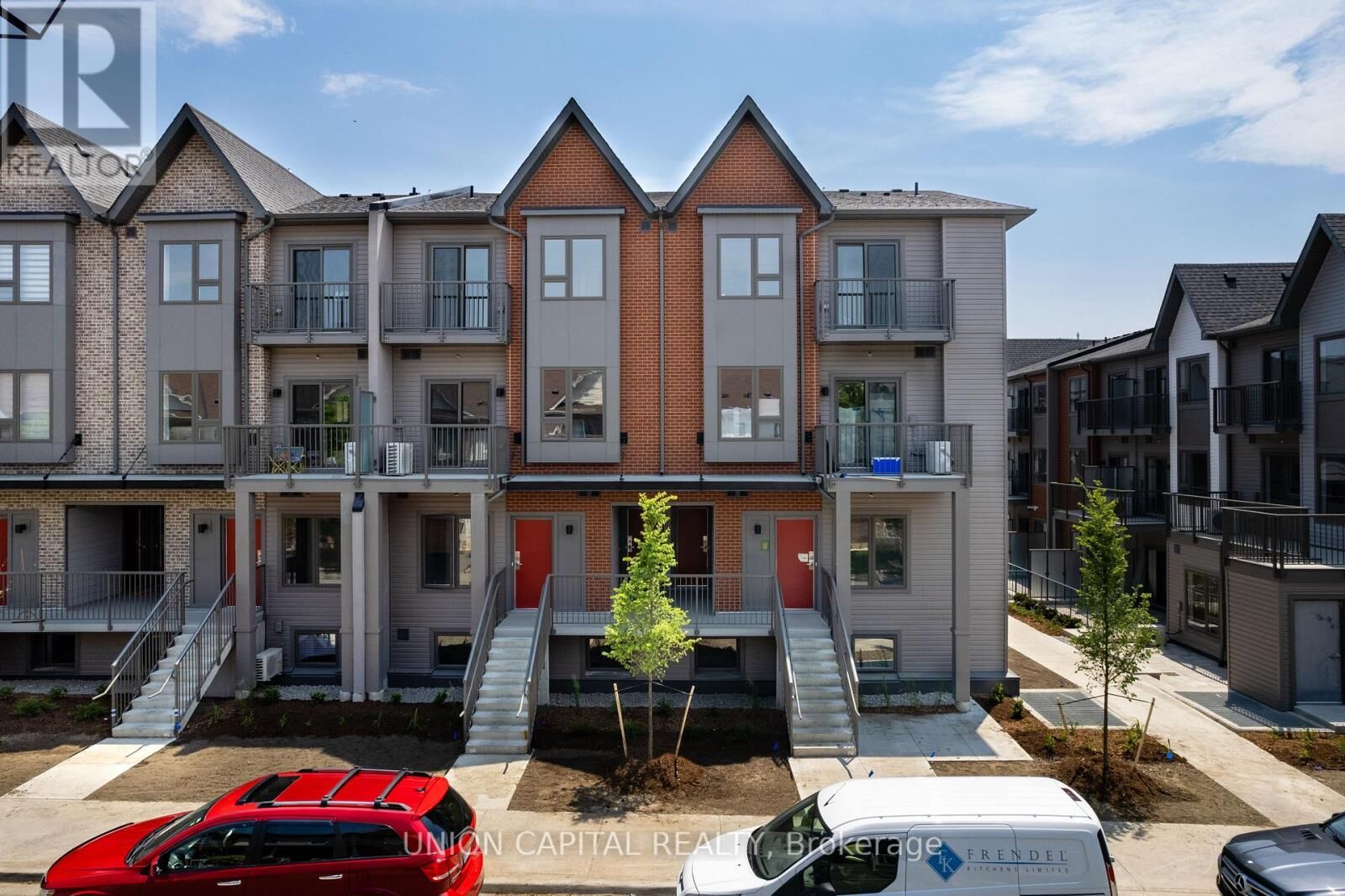 Property Photo:  2635 William Jackson Drive 1212  ON L1X 0L6 