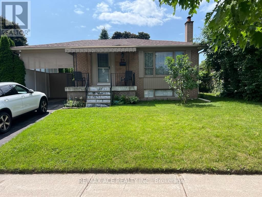 Property Photo:  29 Pegasus Trail Bsmt  ON M1G 3N6 
