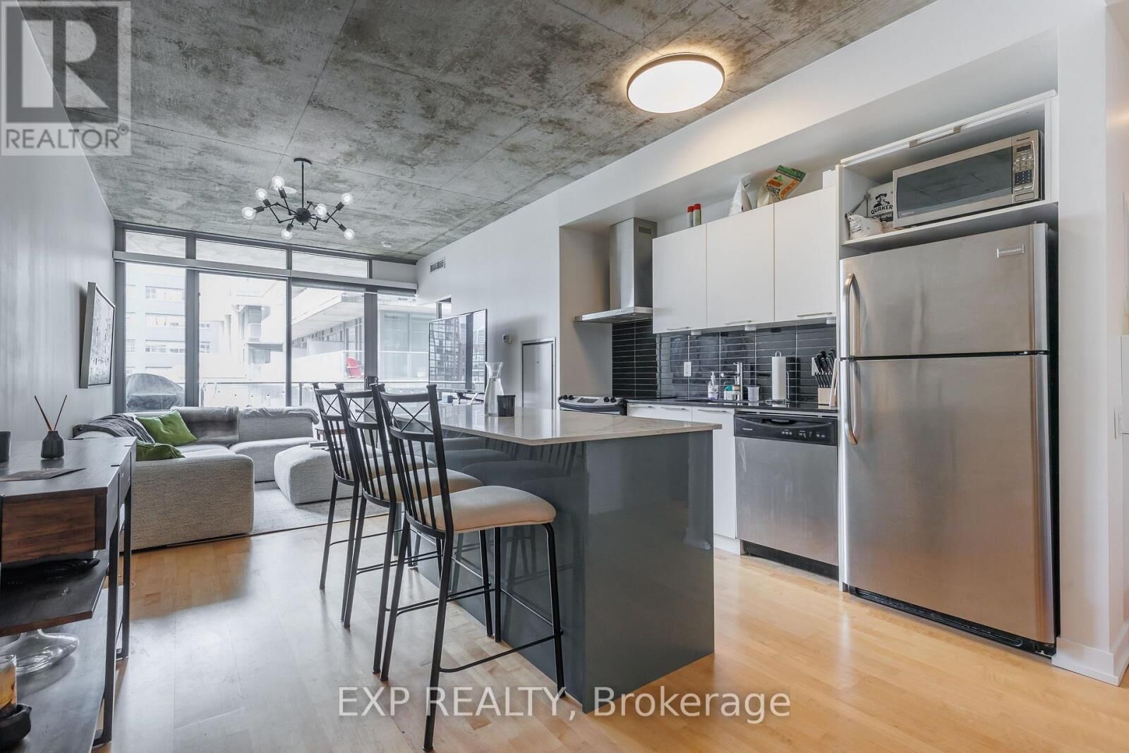 Property Photo:  650 King Street West 703  ON M5V 0H6 