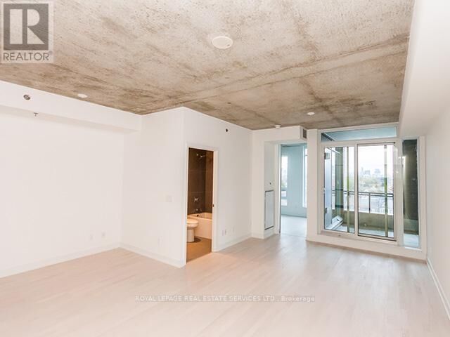 Property Photo:  20 Gladstone Avenue 711  ON M6J 3K6 