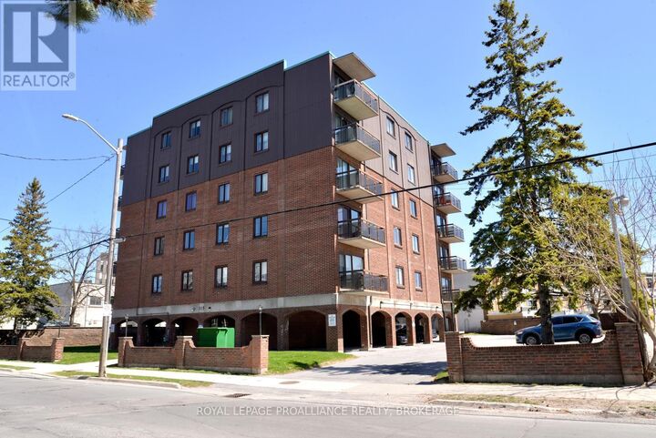 Property Photo:  315 Regent Street 203  ON K7L 4K7 