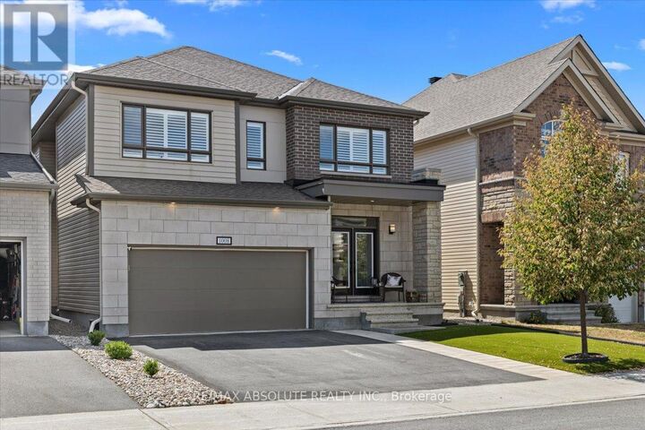 Property Photo:  1008 Manege Street  ON K2S 0Y7 