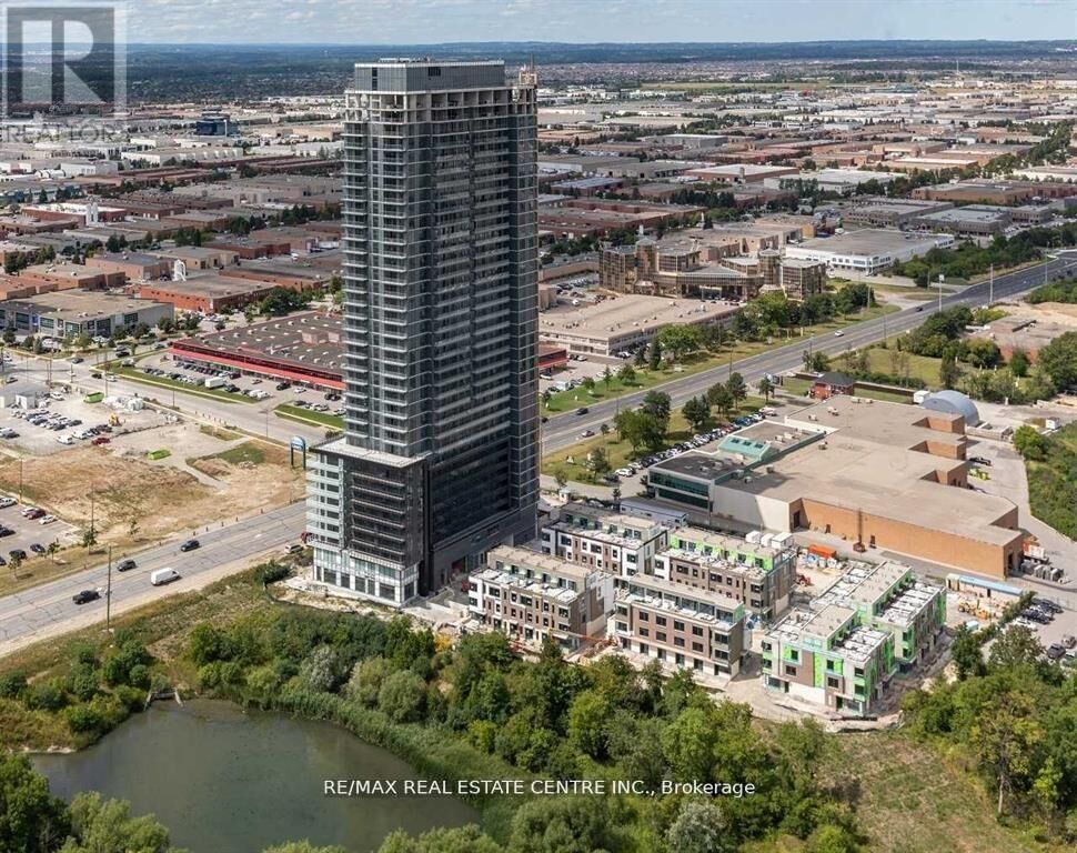 Property Photo:  7895 Jane Street East 2708  ON L4K 2M7 