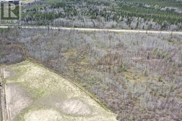 Property Photo:  69 Clear Lake Road North  ON P5N 2X7 