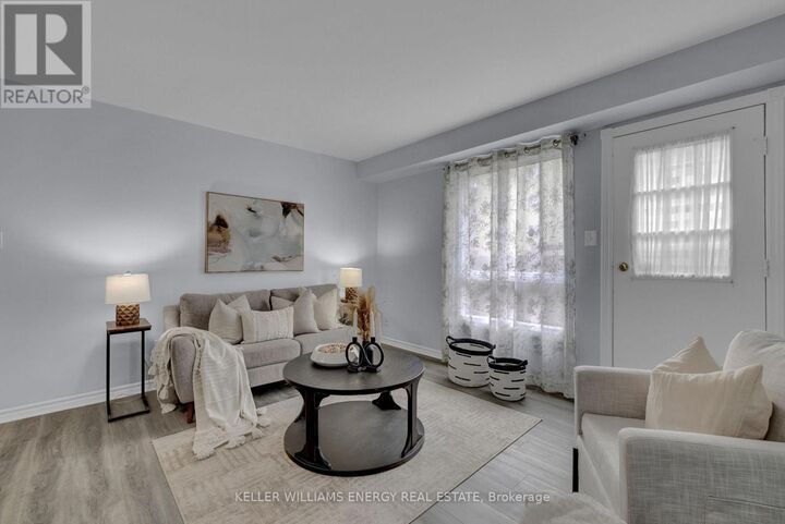 Property Photo:  960 Glen Street Unit#20  ON L1J 6E8 