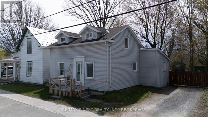Property Photo:  167 Main Street  ON K0H 2H0 