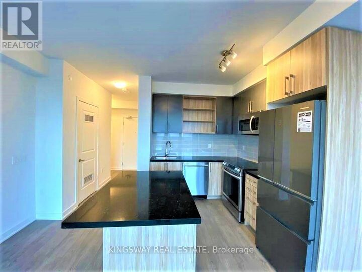 Property Photo:  4699 Glen Erin Drive 1403  ON L5M 2E5 