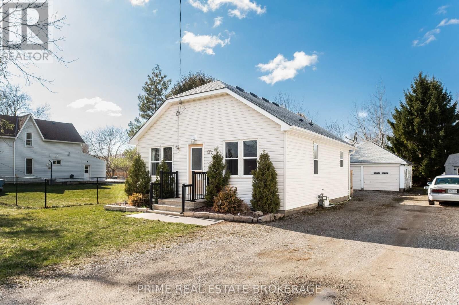 Property Photo:  139 Main Street  ON N0L 2P0 
