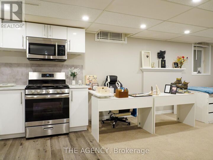 Property Photo:  495 Bristol Road A (Lower)  ON L3Y 6T4 