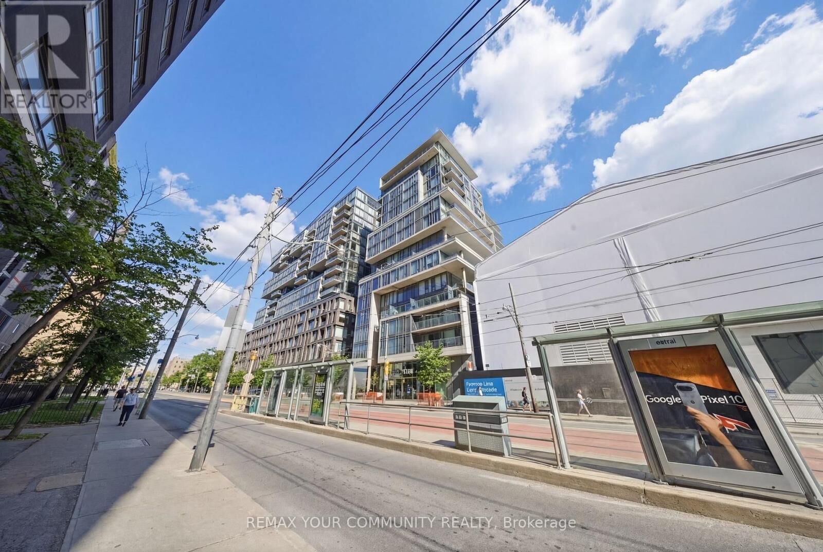 Property Photo:  95 Bathurst Street 1307  ON M5V 0H7 