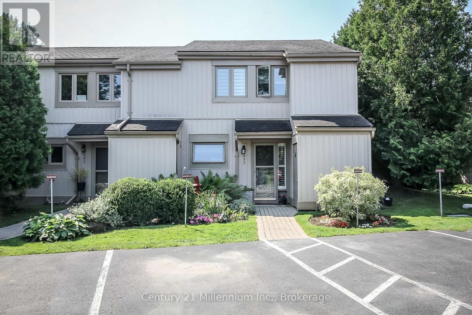 Property Photo:  493 Oxbow Crescent  ON L9Y 5B4 