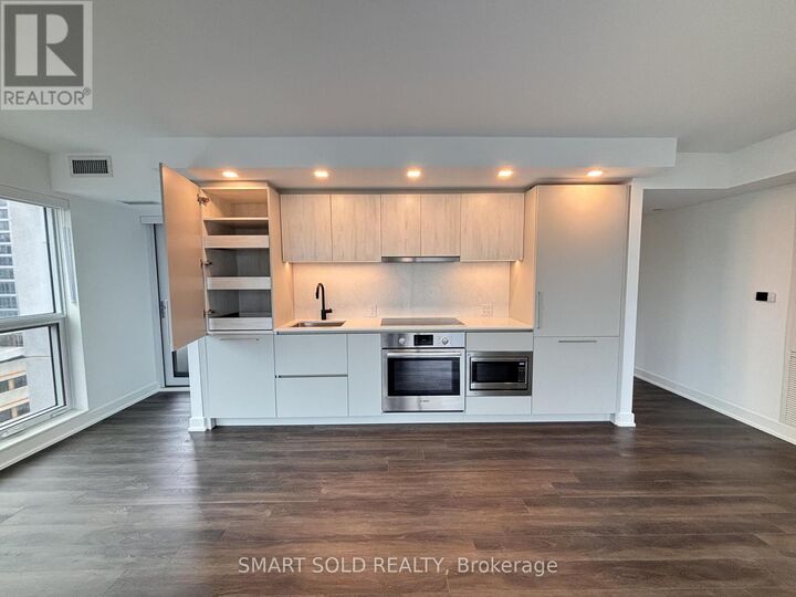 Property Photo:  603 Sherbourne Street 1402  ON M4X 1K7 