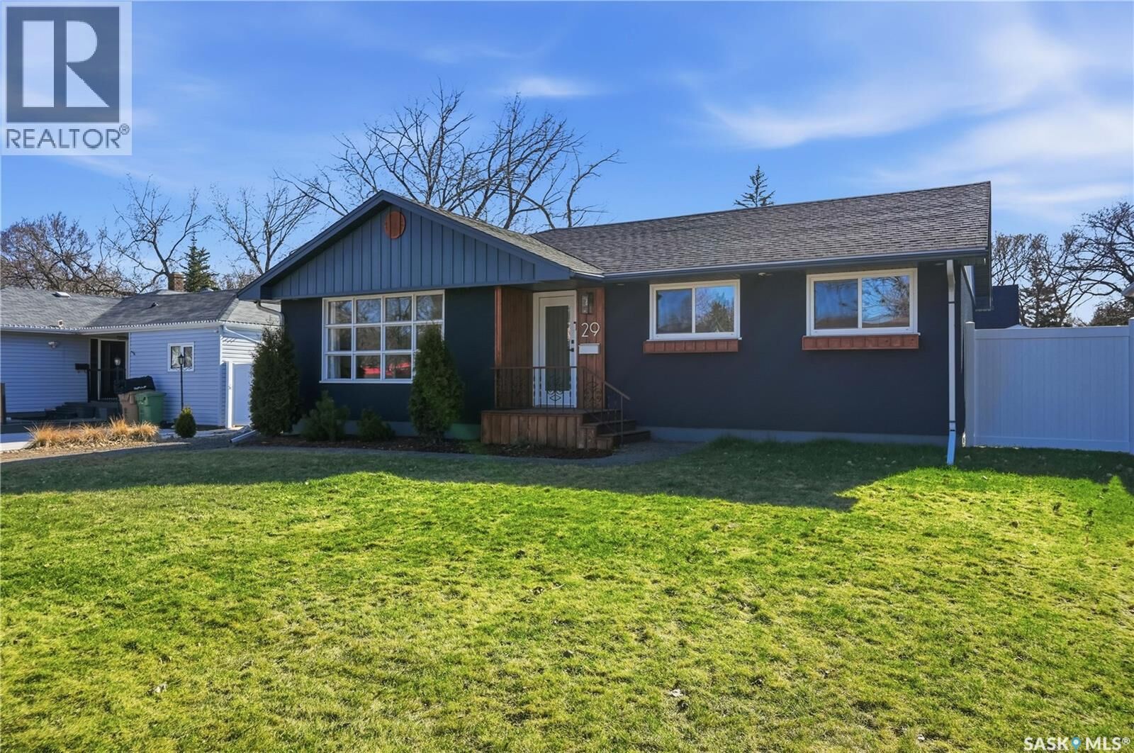 Property Photo:  29 Scott Street  SK S4S 4A1 