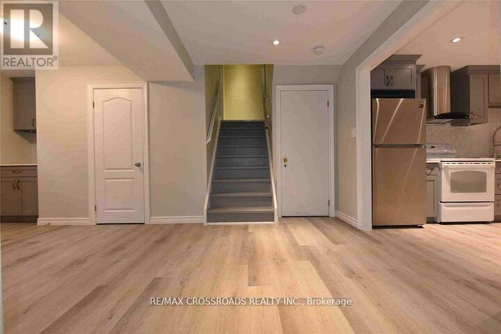 Property Photo:  782 Cummer Avenue Lower  ON M2H 1E7 