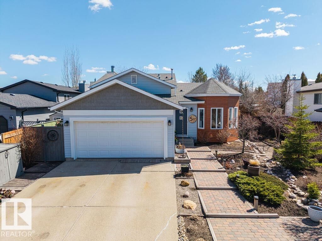 Property Photo:  5 Deacon Place  AB T8H 1M9 