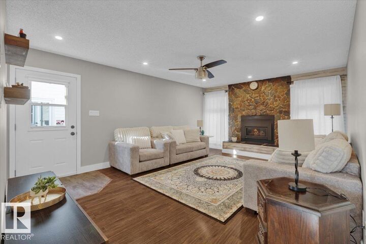 Property Photo:  3515 20 Avenue NW  AB T6L 3E2 