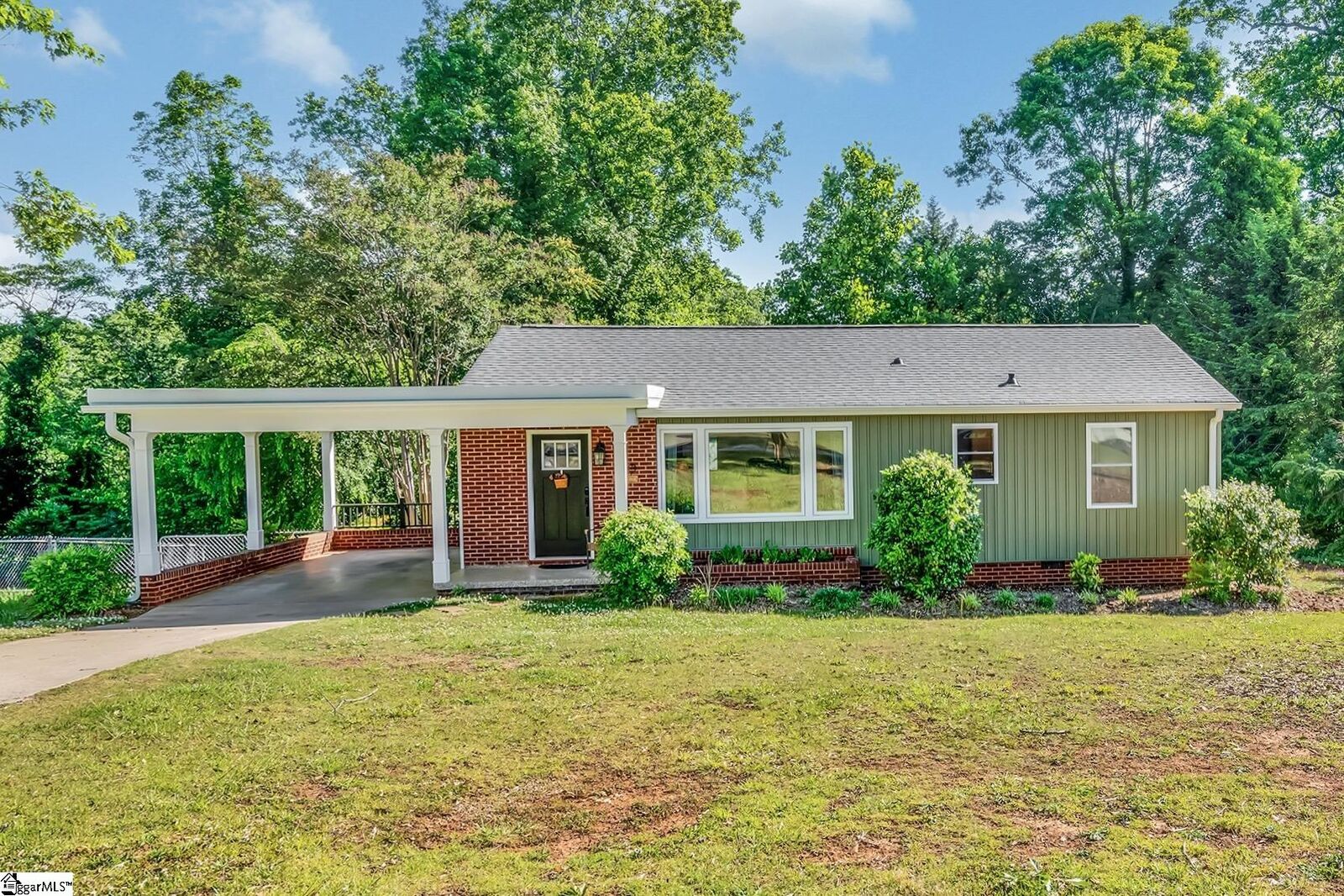 Property Photo:  137 Hamilton Avenue  SC 29302 