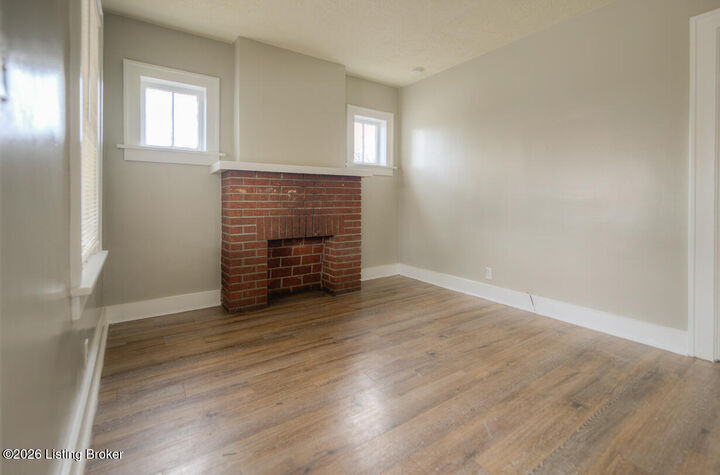 Property Photo: 221 W Woodlawn Ave KY 40214