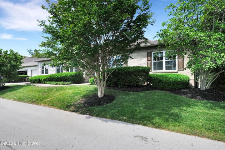 Property Photo:  1204 Prickly Pear Ct  KY 40243 