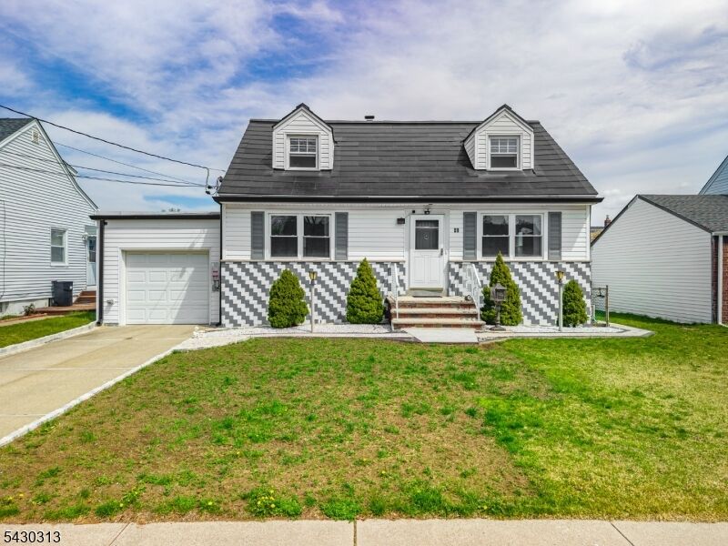 Property Photo:  40 South Dr  NJ 07662 