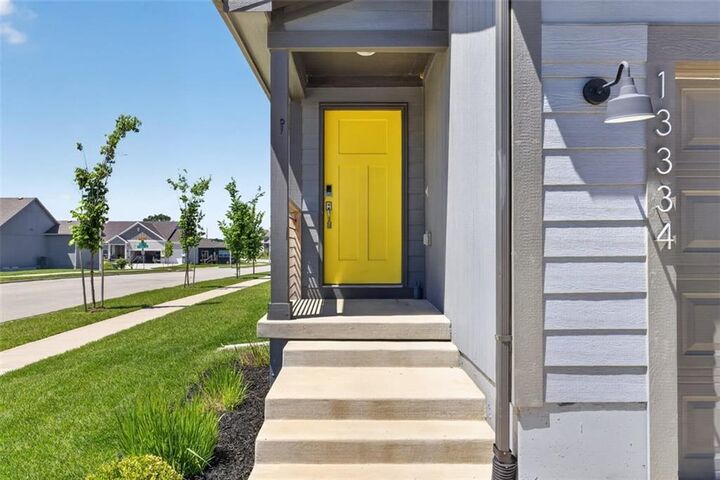 Property Photo:  13334 W 180th Terrace  KS 66013 