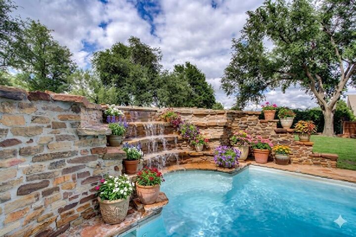 Property Photo:  4902 19th Street  TX 79407 