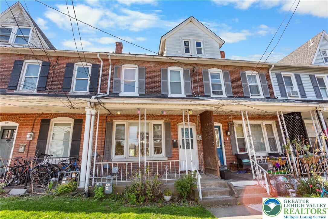 Property Photo:  48 South Street  PA 18064 