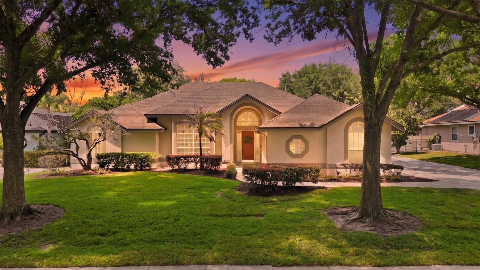 Property Photo: 5207 Timberview Terrace FL 32819
