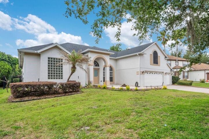 Property Photo:  8618 Terrace Pines Court  FL 32836 