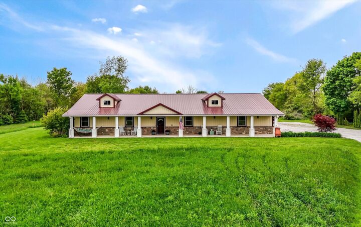 Property Photo:  5884 S 50 W  IN 46031 