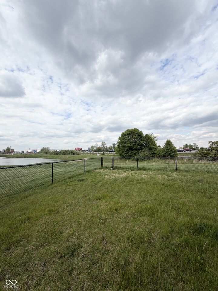 Property Photo:  1407 Classic Avenue  IN 46143 