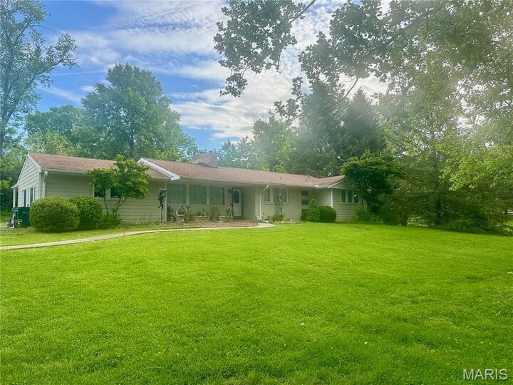 Property Photo:  9 Ranch Lane  MO 63131 