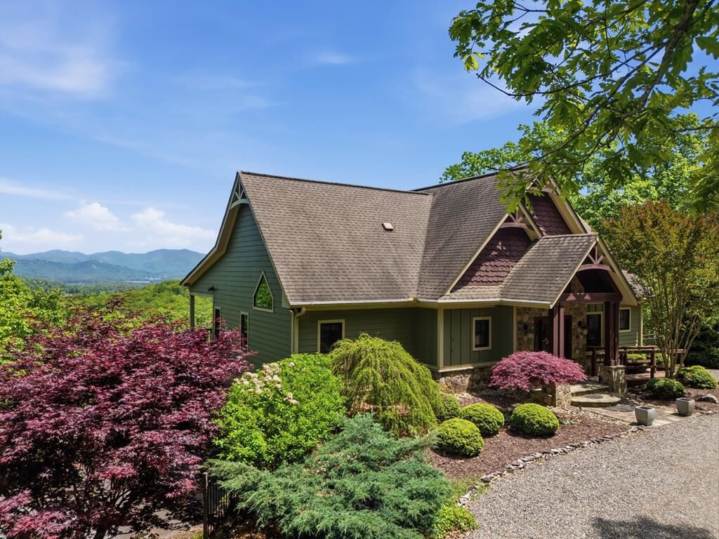 Property Photo:  1065 Smokerise Drive  NC 28904 