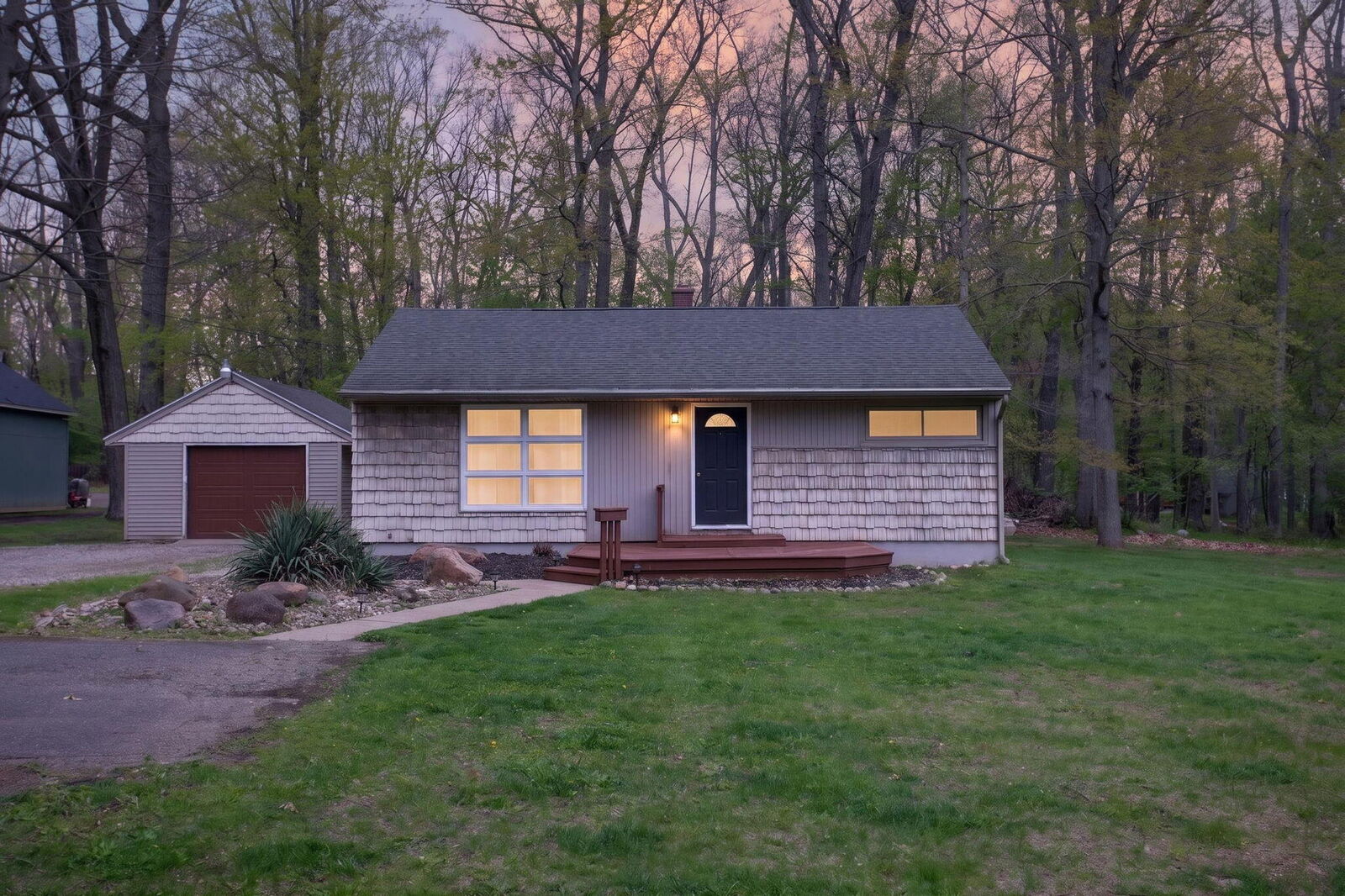 Property Photo:  3410 Carlton Boulevard  MI 49203 