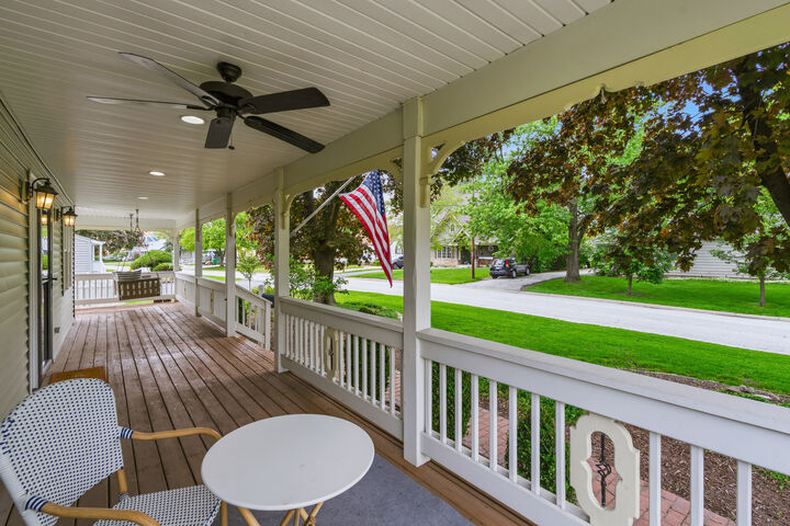 Property Photo:  16843 Elm Lane Drive  IL 60477 