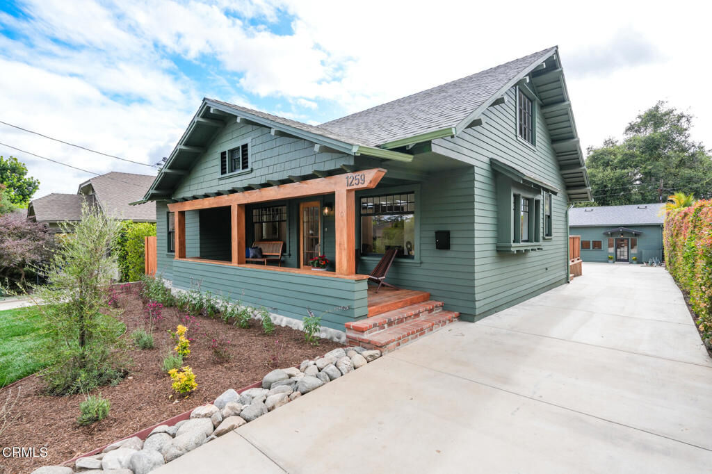 Property Photo:  1259 N Michigan Avenue  CA 91104 