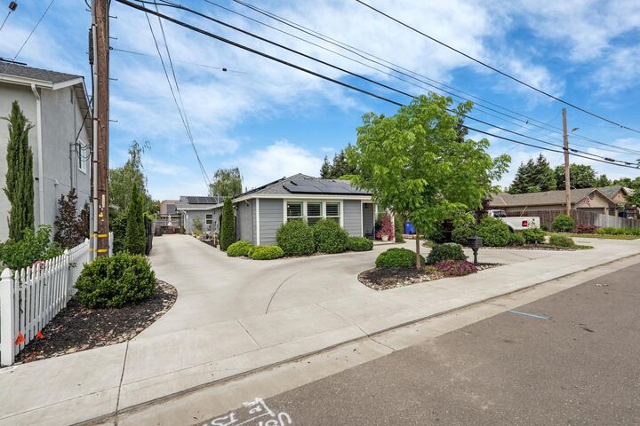 Property Photo: 595 E Augusta Street CA 95258