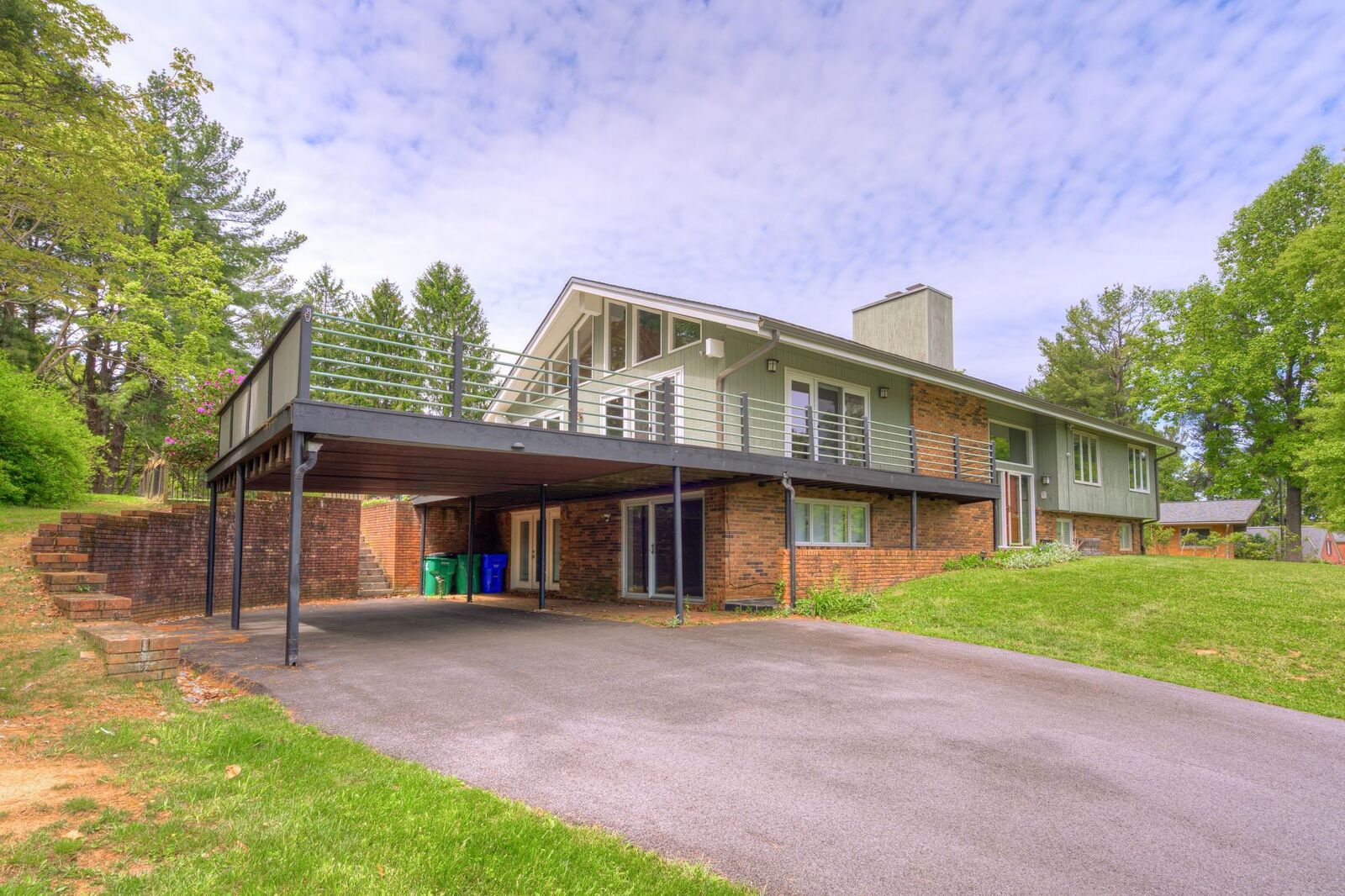 Property Photo:  202 Fincastle Drive  VA 24060 